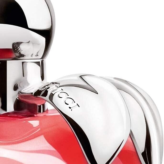 Nina Ricci Nina Eau De Toilette Spray 50ml ( per donna) Nina Ricci Nina Eau De Toilette Spray 50ml ( per donna)
