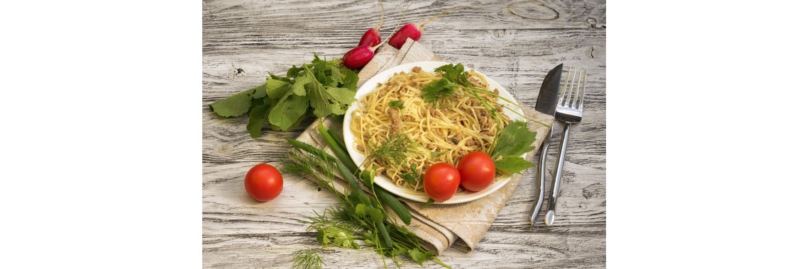 Spaghetti con erbe aromatiche: una ricetta naturale da erbologica