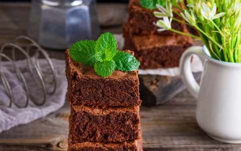 Torte con erbe officinali un viaggio di sapore e salute Torte con erbe officinali un viaggio di sapore e salute