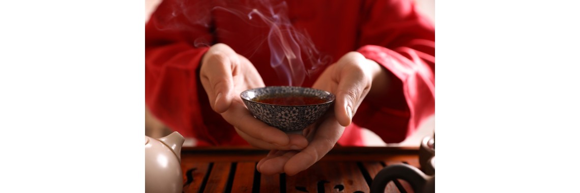 Viaggio globale nelle tisane: tradizioni e preparazioni