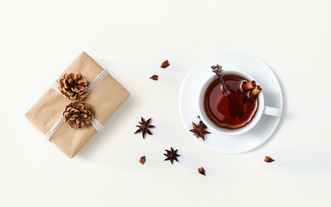 Anice stellato benefici digestivi e rilassanti in tisana naturale Anice stellato benefici digestivi e rilassanti in tisana naturale