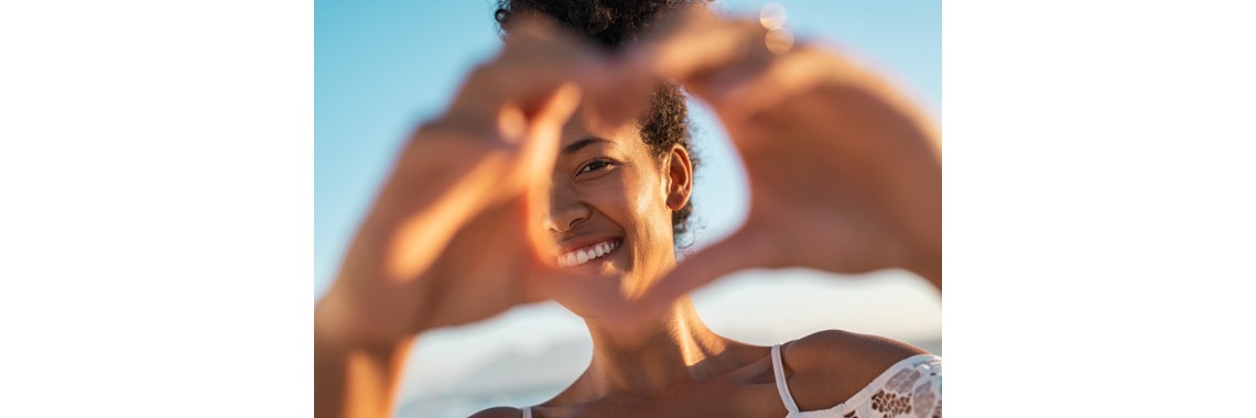 Come ottenere un'abbronzatura perfetta e naturale: consigli per attivare e mantenere la melanina estiva