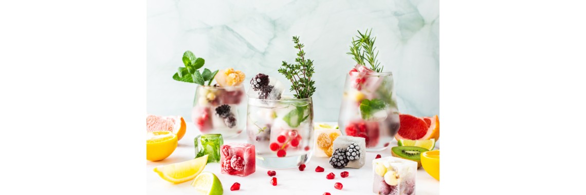Gelati e granite con infusi di piante officinali: ricette salutari per l'estate