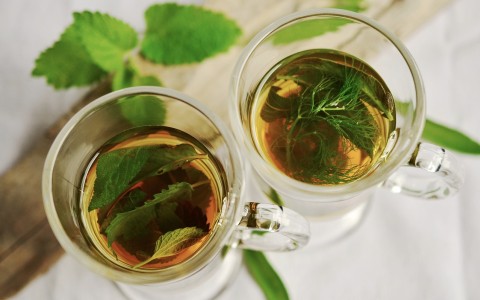 Le migliori tisane alle erbe, infusi e decotti naturali: ordinale comodamente online Le migliori tisane alle erbe, infusi e decotti naturali: ordinale comodamente online